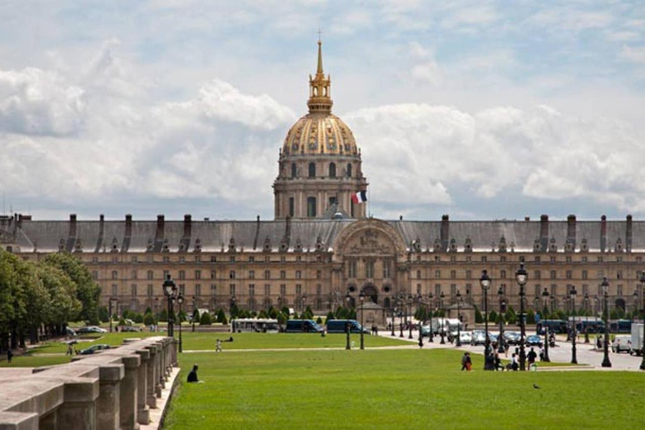 Modernized Studio - Meters From The Invalides Gardens Apartment Paris Bagian luar foto